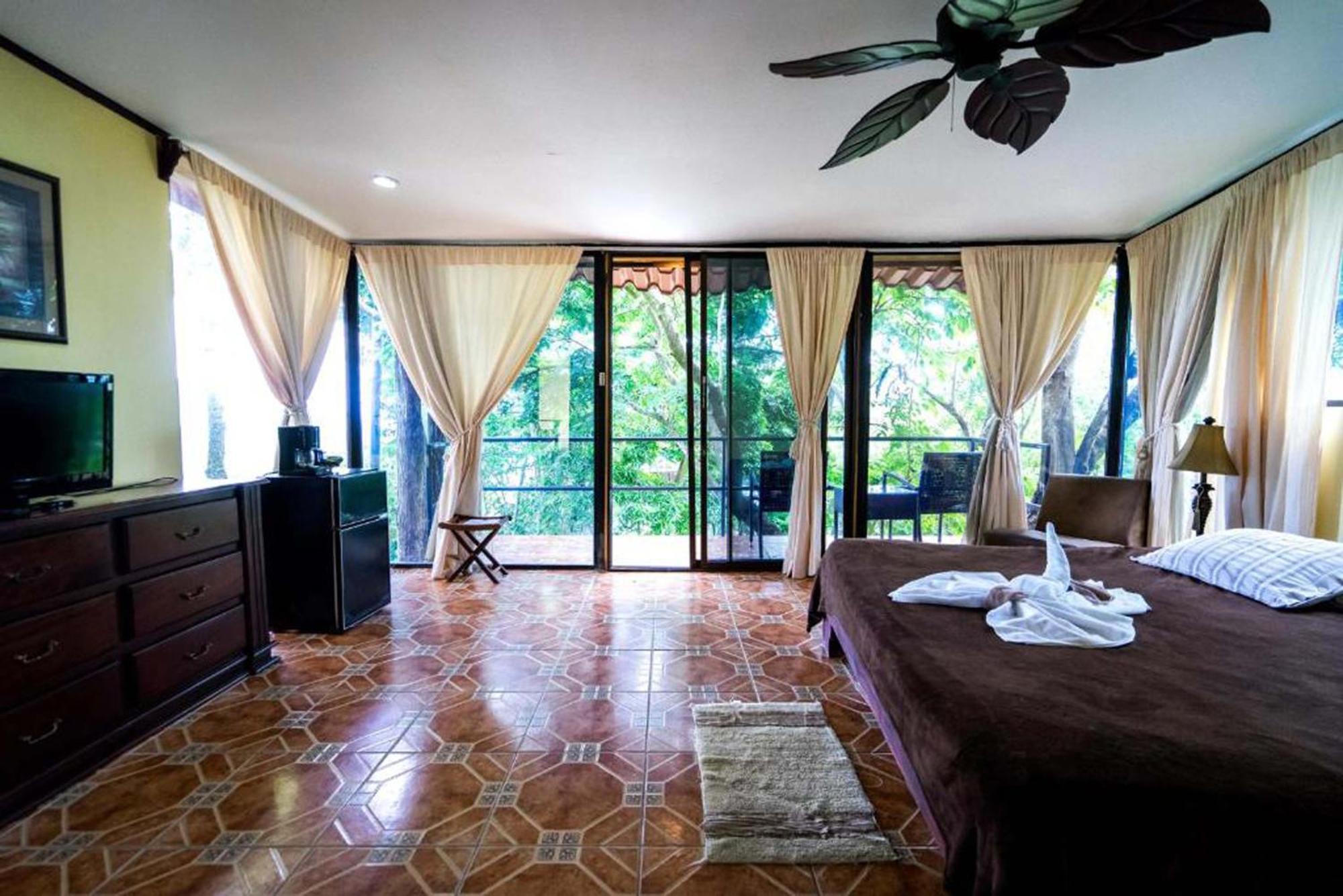 Mango Moon Villa Manuel Antonio Bagian luar foto