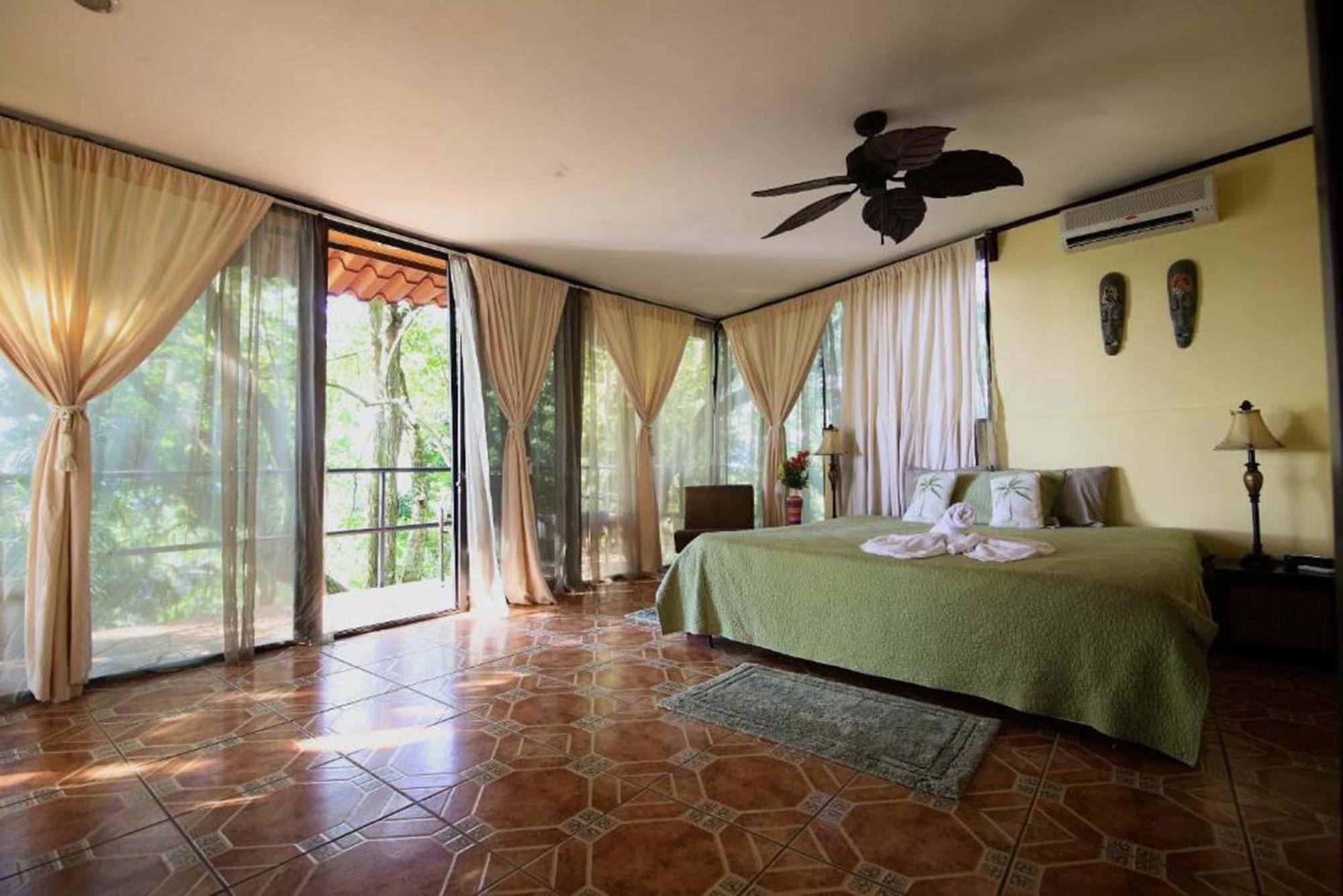 Mango Moon Villa Manuel Antonio Bagian luar foto